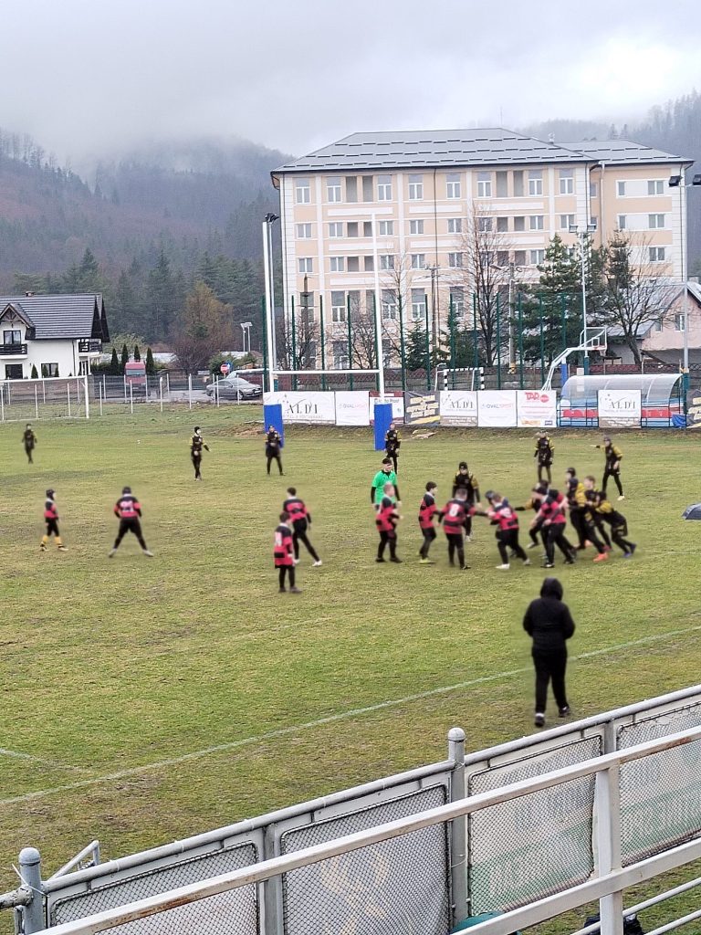 „Lupii Iașului” s-au impus în Bucovina – fotografia 5